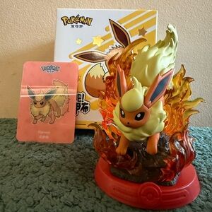 ✨SALE✨ Pokémon Flareon Figure – Eevee Evolution Series (Funism Collab)